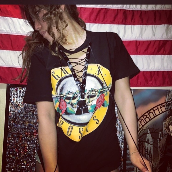 Gun n' Roses - Picture 1 of 3